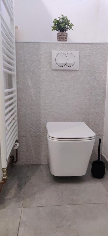 Apartman Mara Mala Subotica Екстер'єр фото