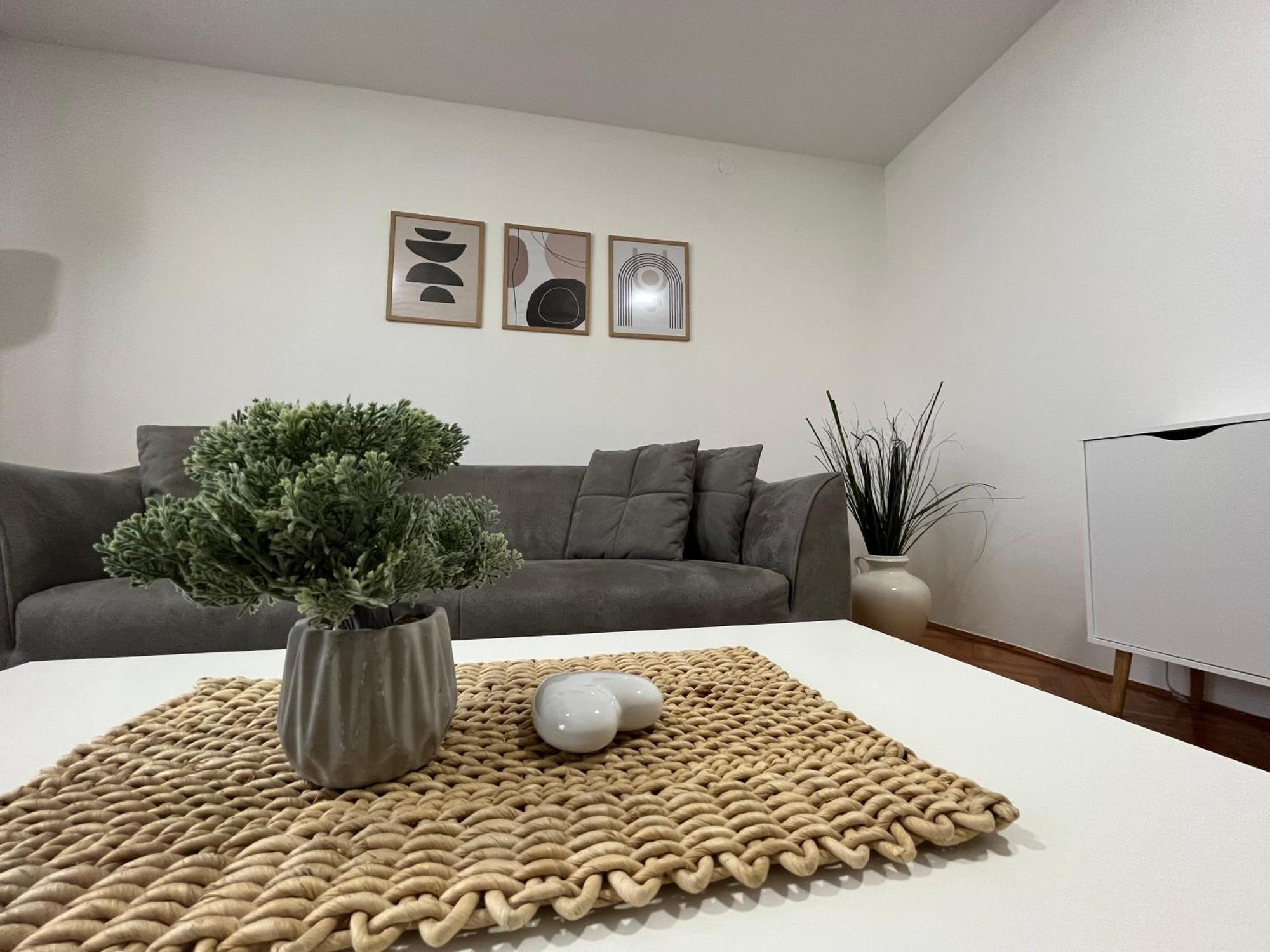 Apartman Mara Mala Subotica Екстер'єр фото