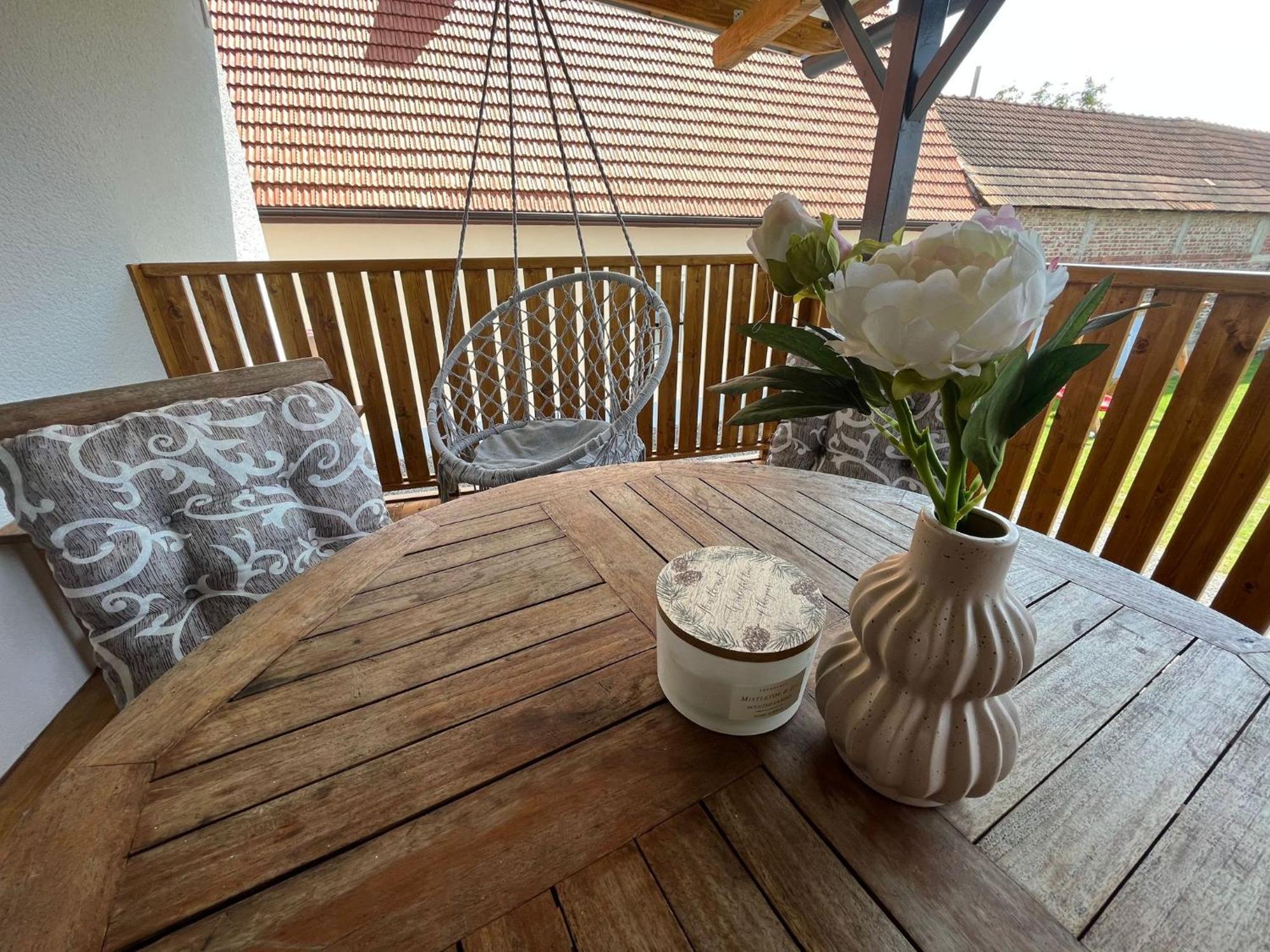 Apartman Mara Mala Subotica Екстер'єр фото